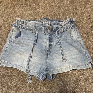 KanCan exclusively for Meurices